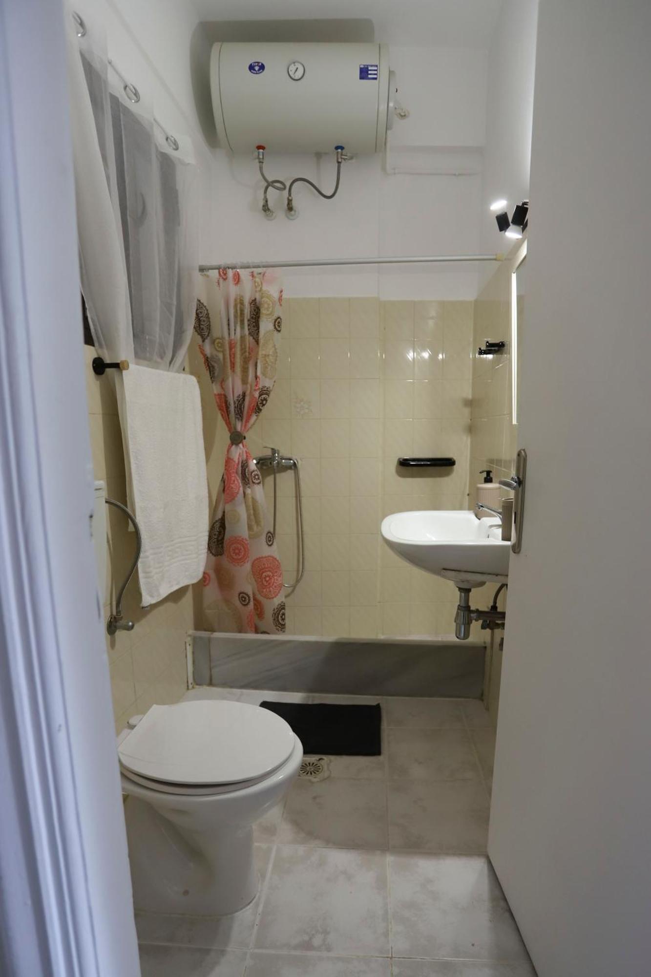 Apartment Maistros 2 *
